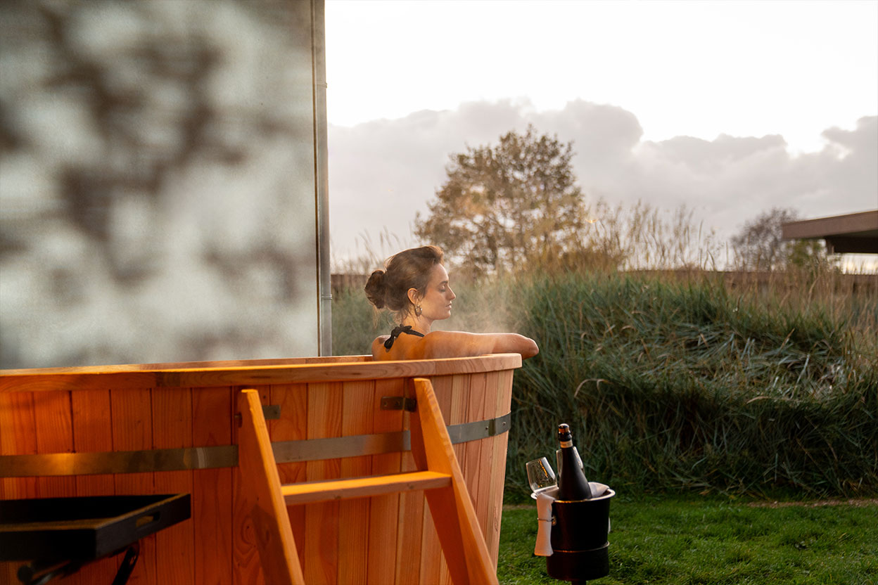 Luxe Gardensuite met hottub bij Hotel Ter Zand
