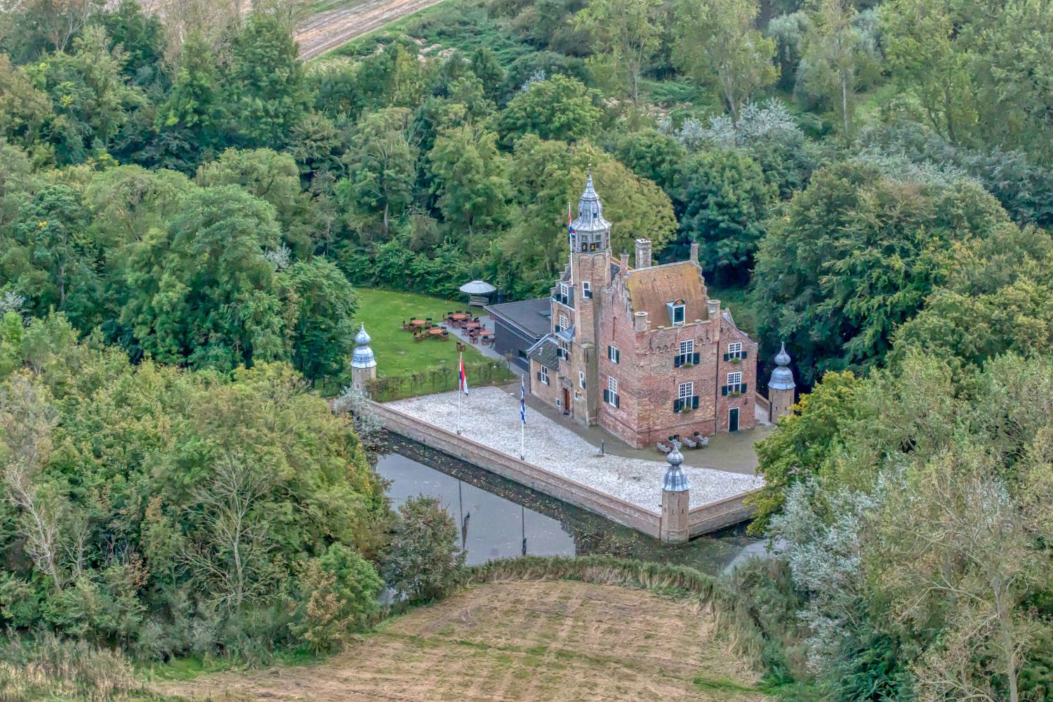 Slot Moermond Renesse